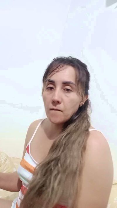 isabel195 Live Cam on Cam4 and RICams