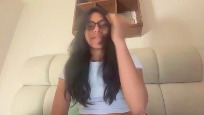 isabel_stone3 live cam on Cam4