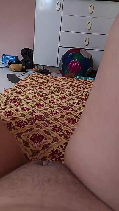isabella260 live cam on Cam4