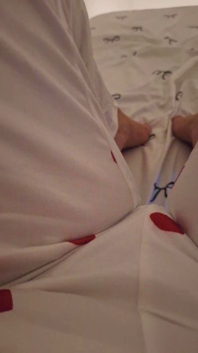 isabella323 live cam on Cam4