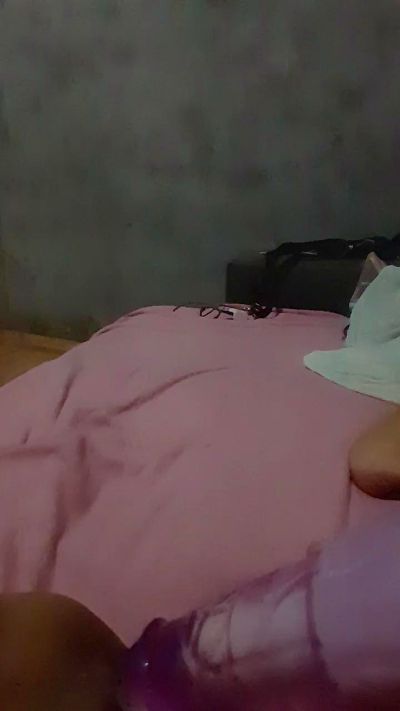 isadora2 live cam on Cam4