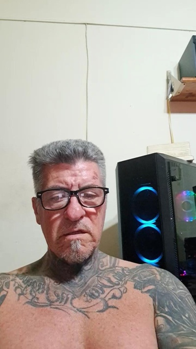 isakito23hot live cam on Cam4