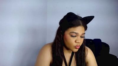 isamoon_hot live cam on Cam4