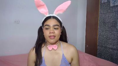 isamoon_hot live cam on Cam4