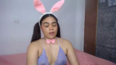 isamoon_hot live cam on Cam4