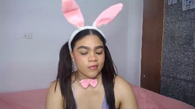 isamoon_hot live cam on Cam4