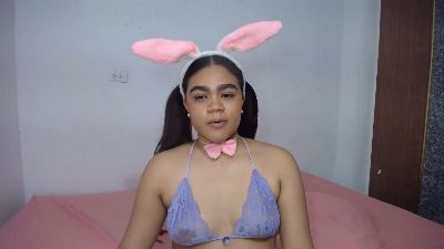 isamoon_hot live cam on Cam4