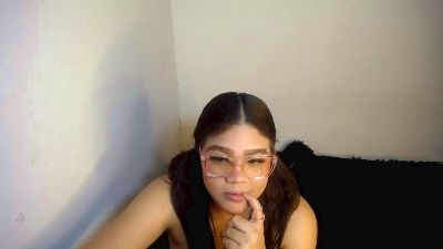 isamoon_hot live cam on Cam4