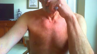 isarsurfer1 live cam on Cam4