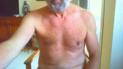 isarsurfer1 live cam on Cam4