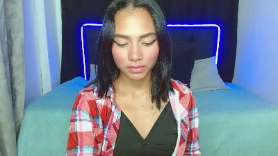 isla_rosee live cam on Cam4
