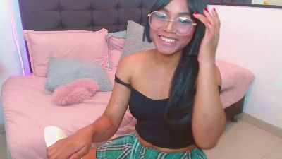 isla_rosee live cam on Cam4
