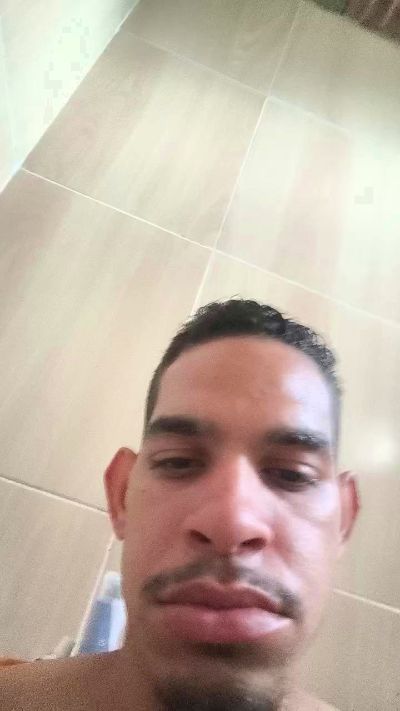 ismaellliv2 live cam on Cam4