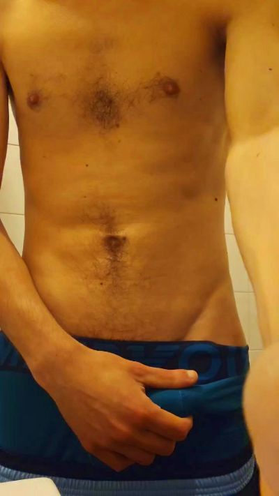 ita_boy_hot live cam on Cam4