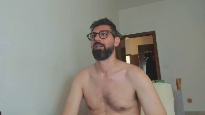 italysexyman live cam on Cam4