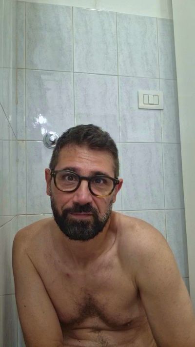 italysexyman live cam on Cam4