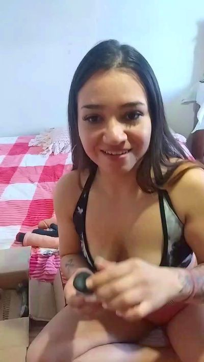itati3 live cam on Cam4