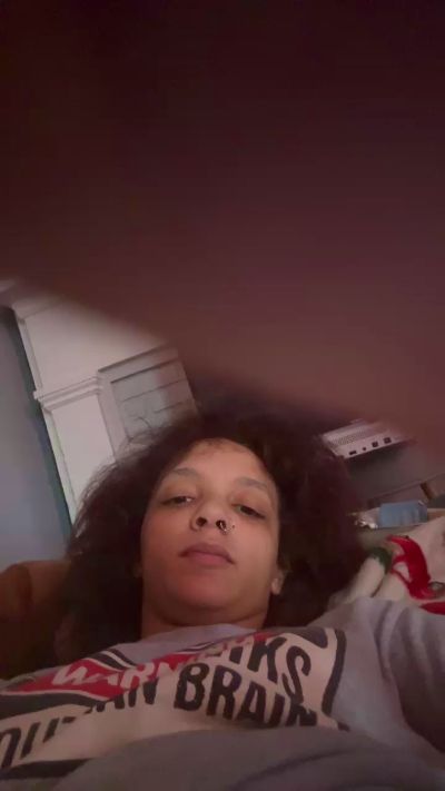 itsjustkenz live cam on Cam4