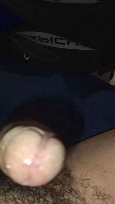 ivanb20 live cam on Cam4