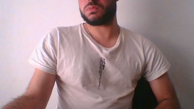 ivancho27 live cam on Cam4