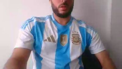 ivancho27 live cam on Cam4