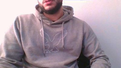 ivancho27 live cam on Cam4