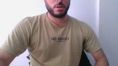ivancho27 live cam on Cam4