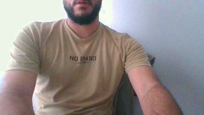 ivancho27 live cam on Cam4