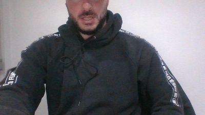 ivancho27 live cam on Cam4