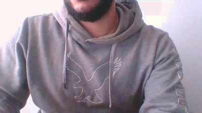 ivancho27 live cam on Cam4
