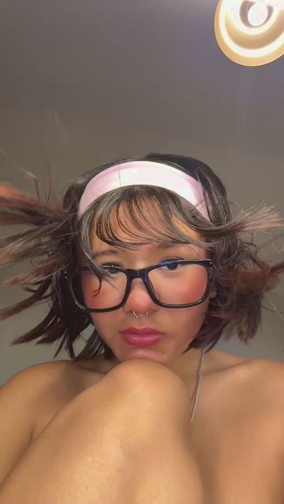 ivi_sunny live cam on Cam4