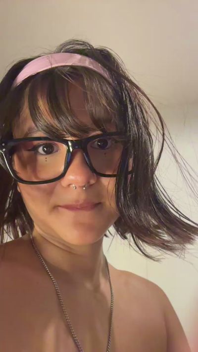 ivi_sunny live cam on Cam4