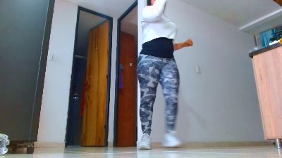 ixchel91 live cam on Cam4