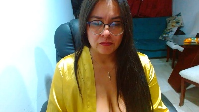 ixchel91 live cam on Cam4