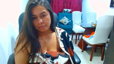 ixchel91 live cam on Cam4
