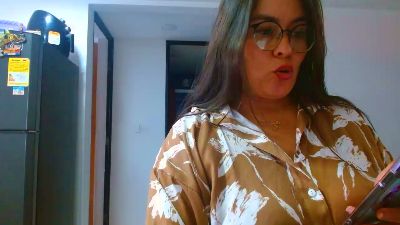 ixchel91 live cam on Cam4