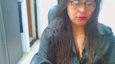 ixchel91 live cam on Cam4