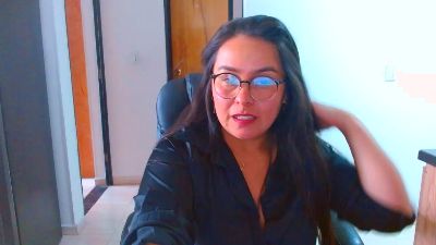 ixchel91 live cam on Cam4