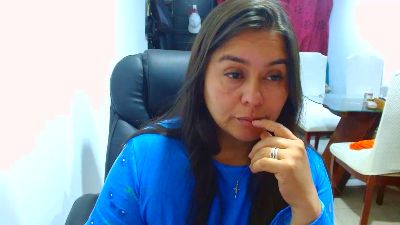 ixchel91 live cam on Cam4