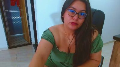 ixchel91 live cam on Cam4