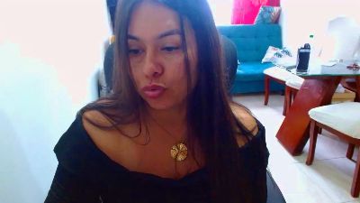 ixchel91 live cam on Cam4