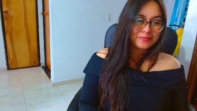 ixchel91 live cam on Cam4