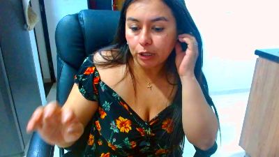 ixchel91 live cam on Cam4