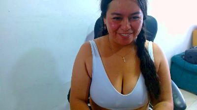 ixchel91 live cam on Cam4
