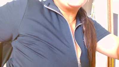 ixchel91 live cam on Cam4