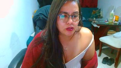 ixchel91 live cam on Cam4