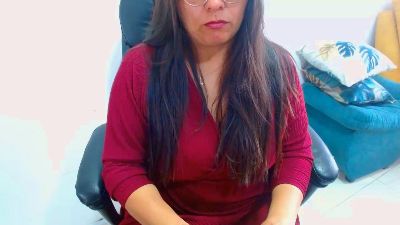ixchel91 live cam on Cam4