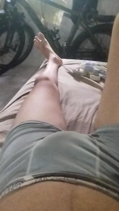 jackhot32 live cam on Cam4