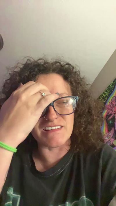 Profile and Statistics for jade300 on Cam4