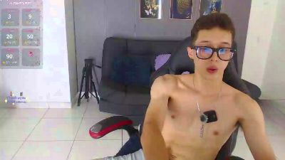 james_bigc0ck20 live cam on Cam4